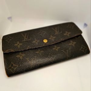 Louis vuitton monogram long snap wallet Authentic